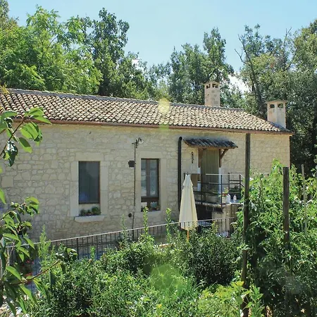 Holiday Abbateggio Case di Contra