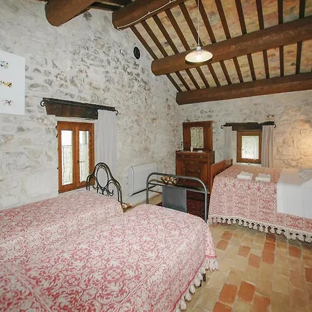 Holiday home Holiday Abbateggio Case di Contra