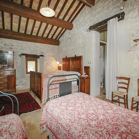 Holiday Abbateggio Case di Contra